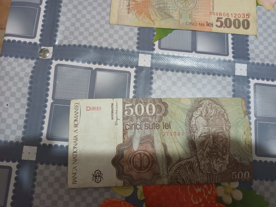 Bancnota 500 de lei.
