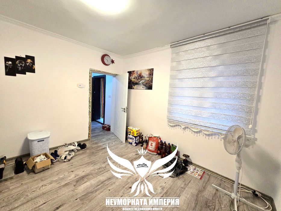 Двуетажна вила/къща 102РЗП с 882кв. двор село Долнослав, обл.Пловдив