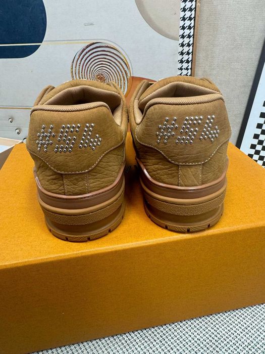 Adidasi Louis Vuitton Calitate Premium