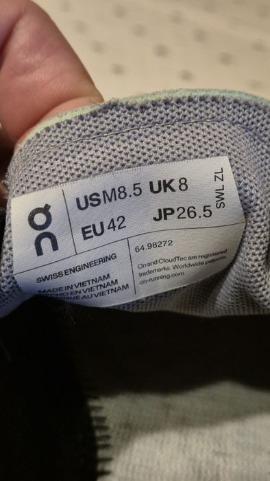 Маратонки On Cloudvista 42