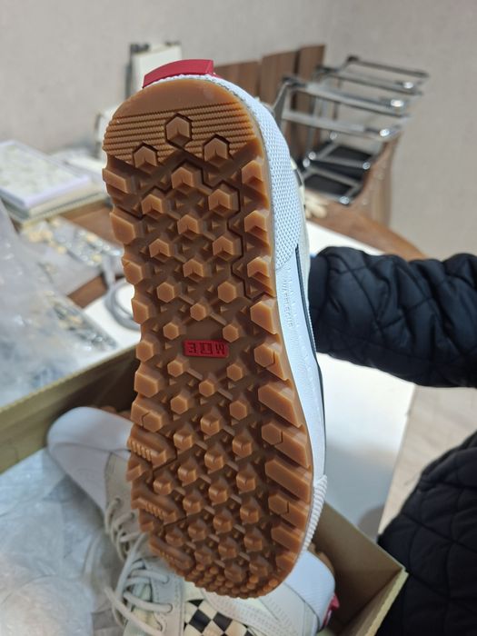 Маркови - Vans off the wall