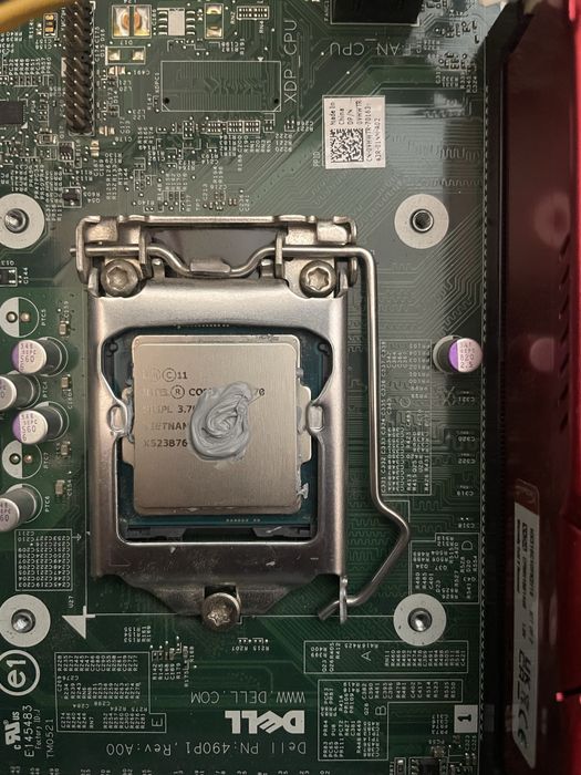 Настолен компютър DELL Optiplex