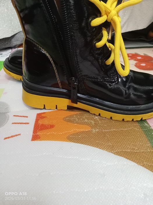 Ботинки на девочку