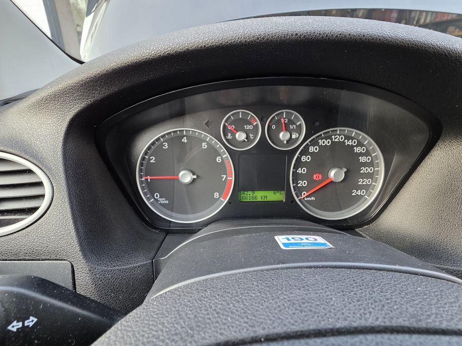 Vand Ford Focus 1.6 benzina