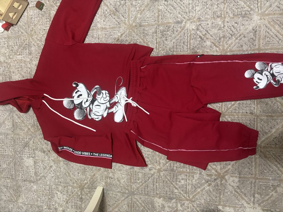 Спортивный костюм