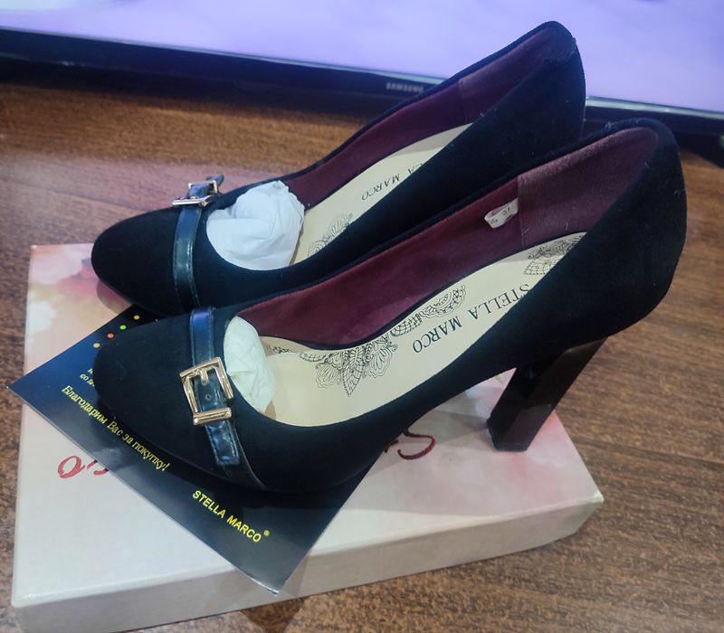 Женские модельные туфли