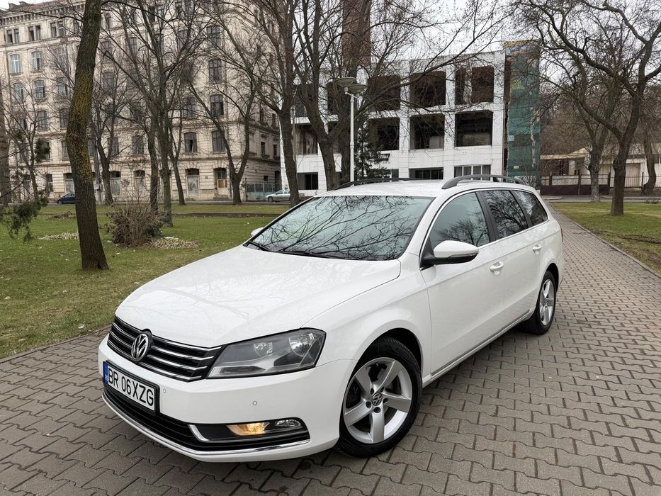 Vând Volkswagen Passat B7 2.0 TDI Automat