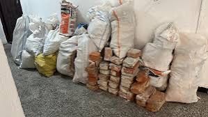 Debarasarii apartamente pivnite