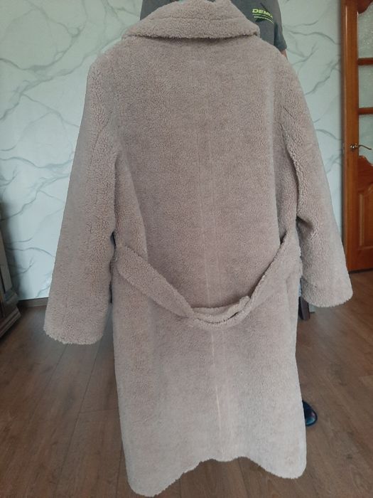 Продам шубку из овчинки.