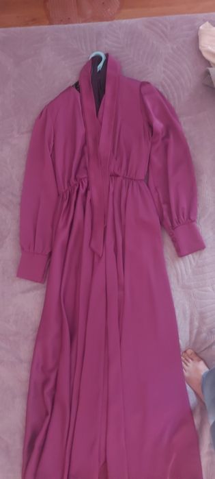 Платье длинное материал атлас