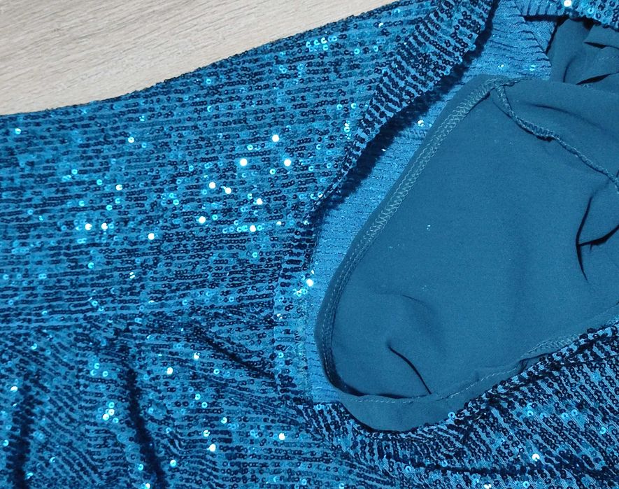 Rochie cu paiete turcoaz mărime S