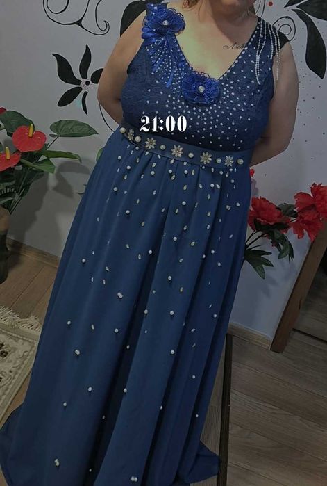 Официална рокля