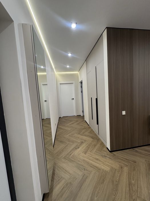 Продам 3 ех комн квартиру