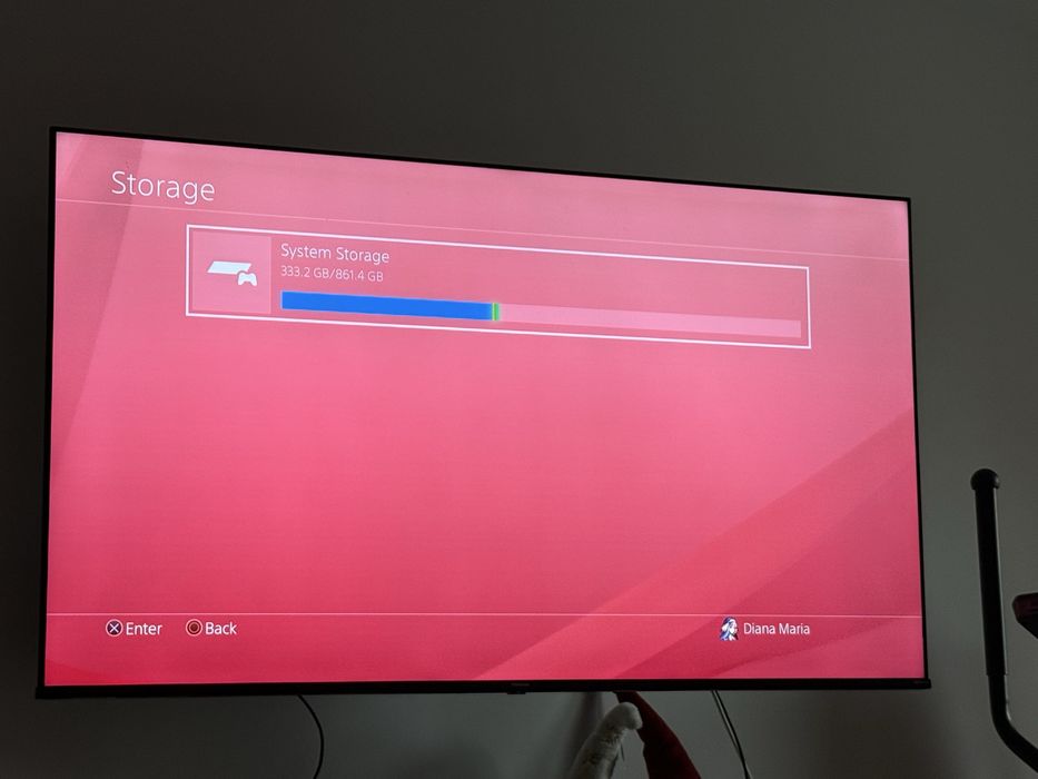 Consolă PlayStation 4 (PS4) 1TB + 3 Controllere DualShock 4 + Dock Încărcare