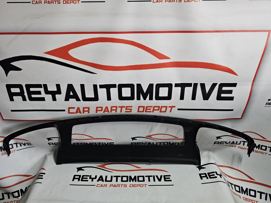 Spoiler difuzor bara spate Bentley Bentayga 2016- cod 36A807521 NOU