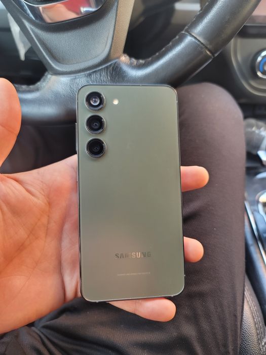 Samsung  S 23 Fe 8/512gb srochni sotiladi