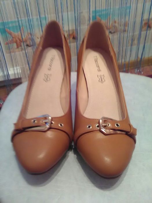 Туфли новые (39 р.)