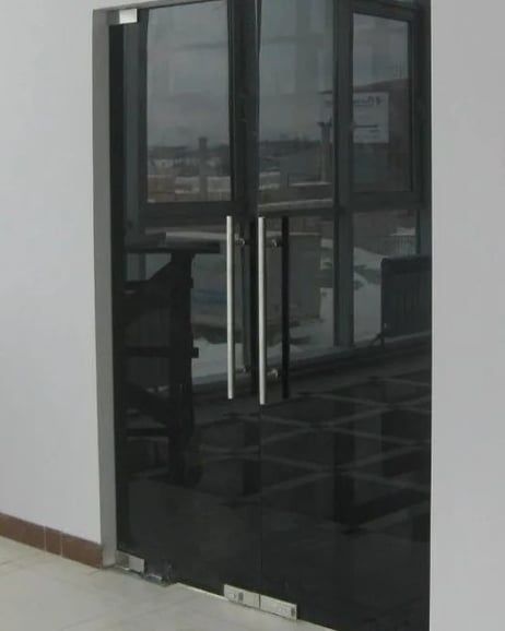 Двери окна витражи