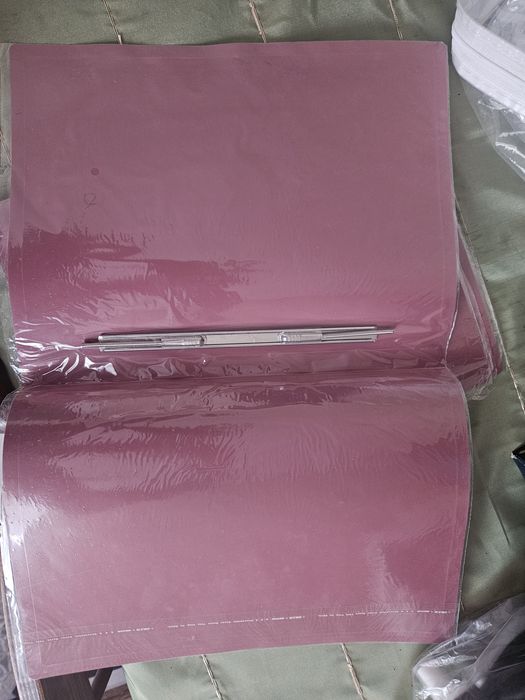 Продам папки с зажимом А4