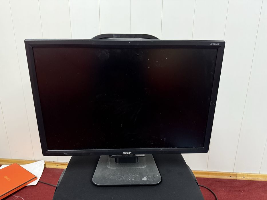 Manitor Acer ekran udar yegan korsatmidi