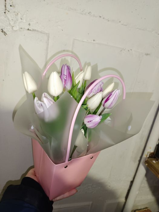 Сумочки с тюльпанами цветы