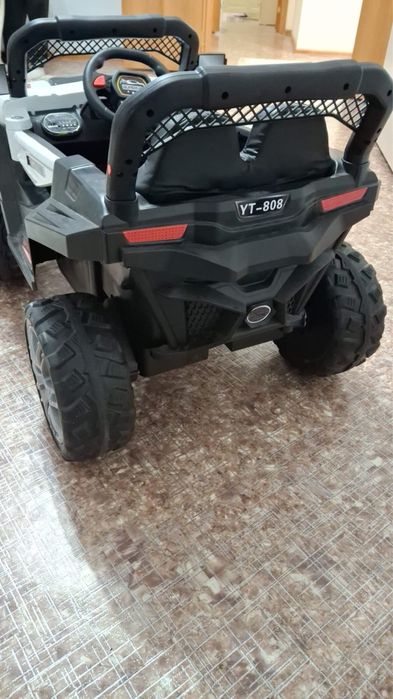 Продам детскую машину