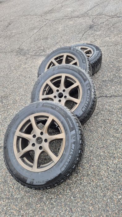 Зимняя Michelin 215/65/16