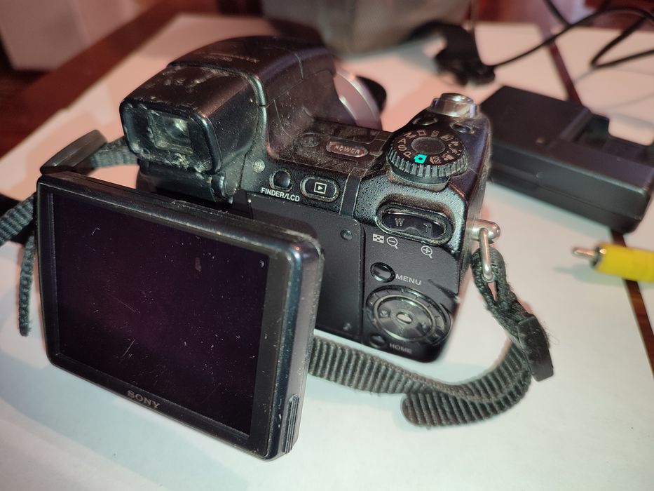 Фотоаппарат цифровой Sony DSC-H9