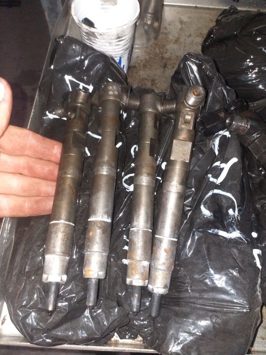 Injector injectoare mercedes 2.2 euro 5 a6510703087