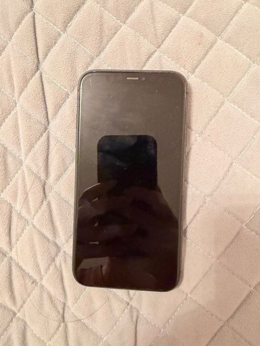 Продам iphone11 на 64gb
