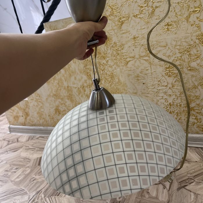 Люстра отдам за 3000 тенге
