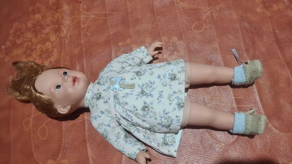 Игрушки, кукла, кроватка от 2000