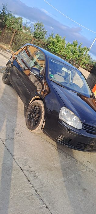 Dezmembrez vw Golf 5 2.0 bkd Motorul se da cu proba