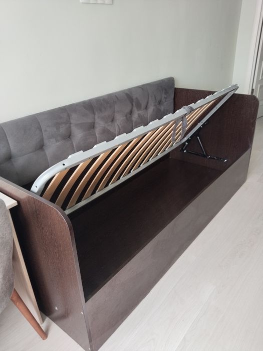 Кровать полуторка