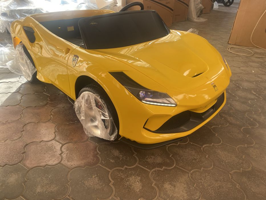 Ferrari F8 очень большая детская машина электромобиль болалар мошинаси
