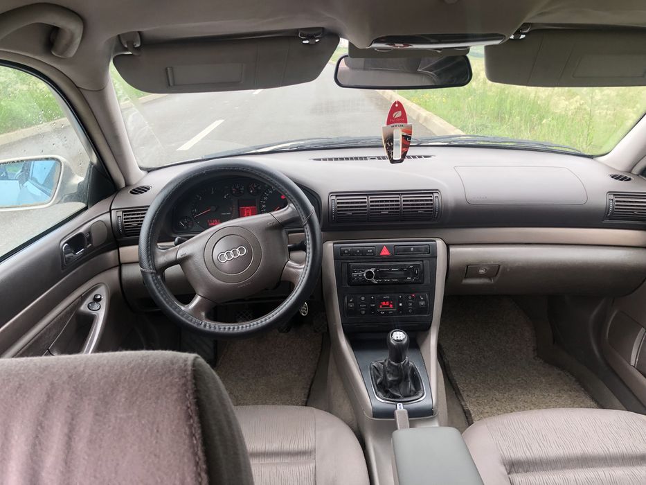 AUDI A4 2000 — imagine 5