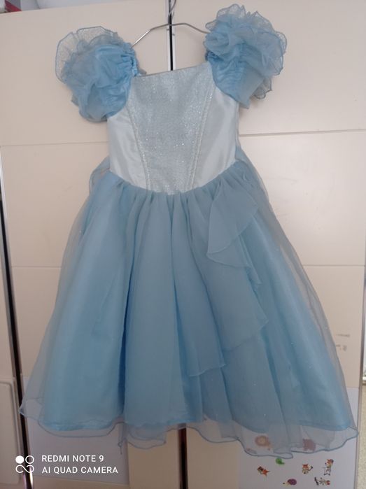 Нарядные платья для девочек.