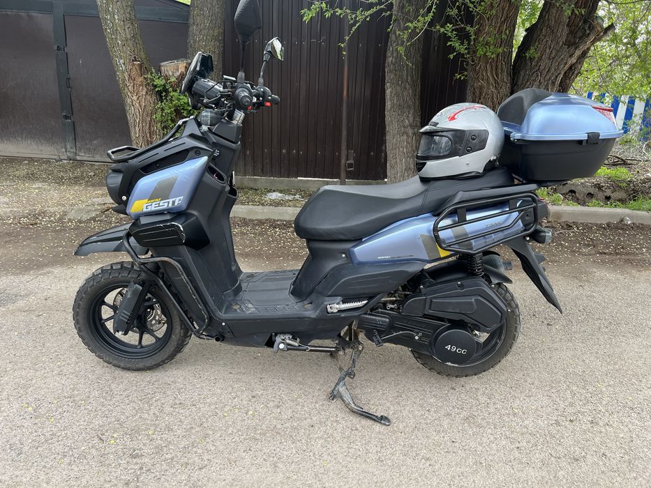 Скутер Танк Прбег 2400км