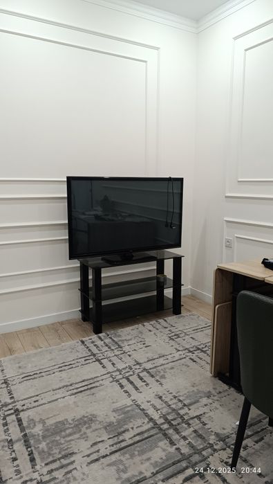 Телевизор LG почти новый