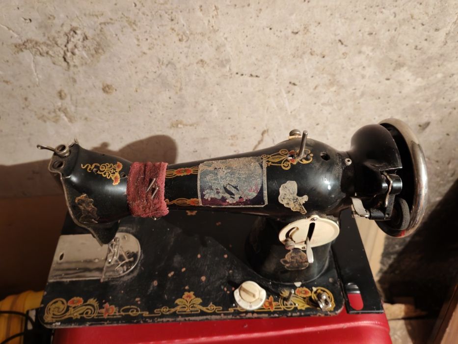 Швейная Машинка настольная, ножная