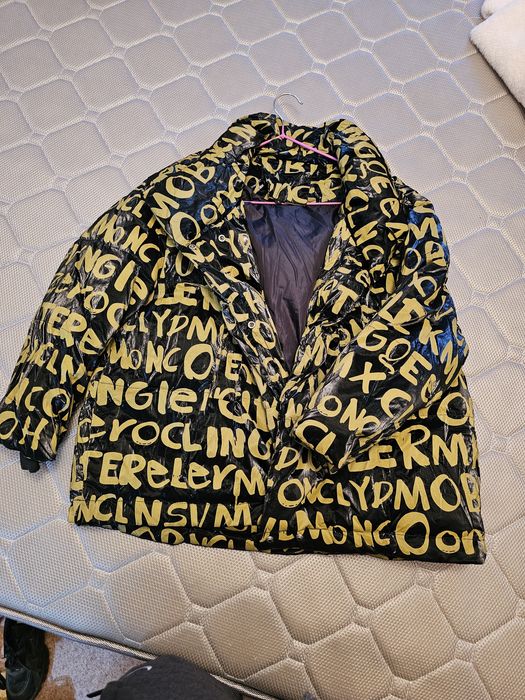 Продам верхнюю одежду