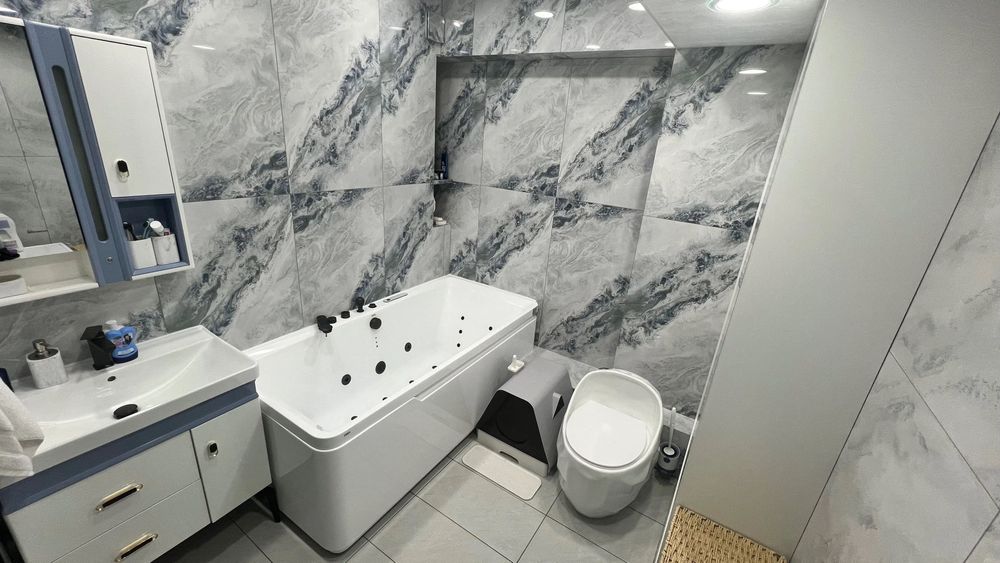 Продам квартиру, свою Ц-4, 5/7/9 109 кв.м ориентир Корзинка/Шедевр