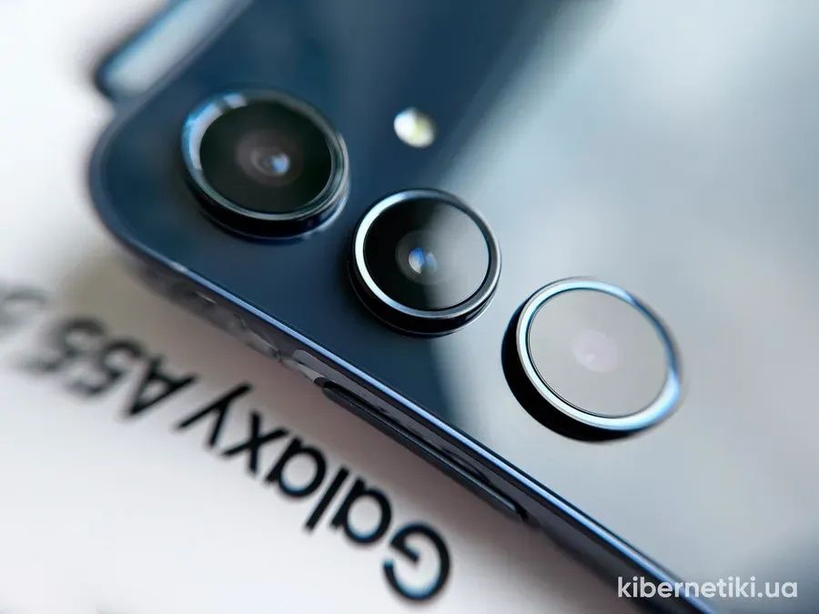 Продается samsung a55 dual sim состояние как новое официальный