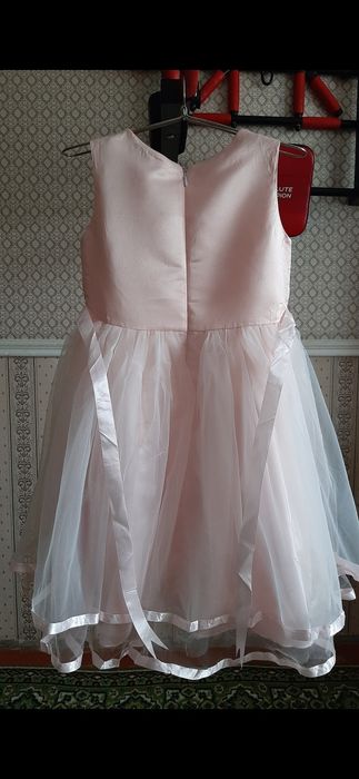 Продам детские платья