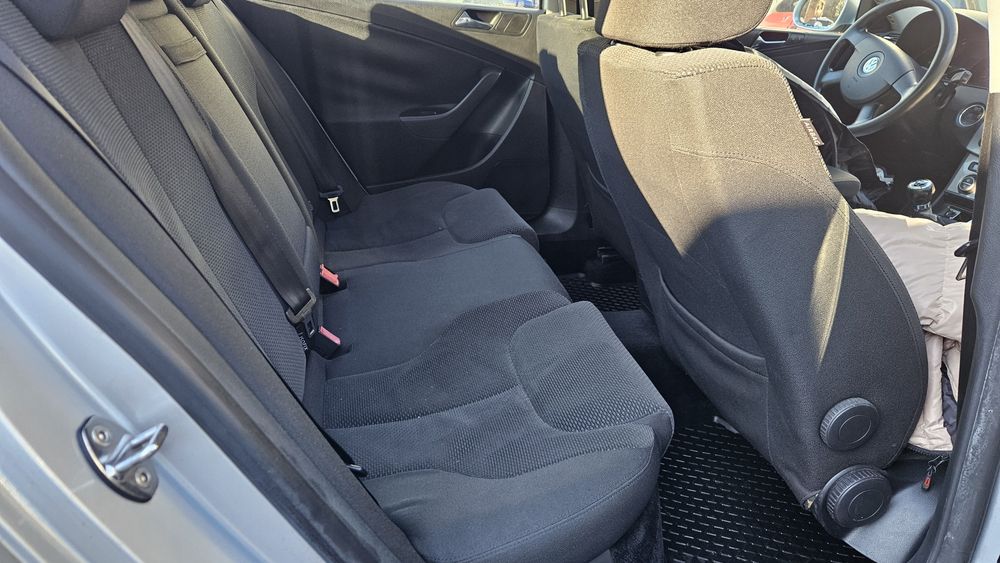 Vw Passat . An 2008 . Km 177.000 . Motor 2.0 . //