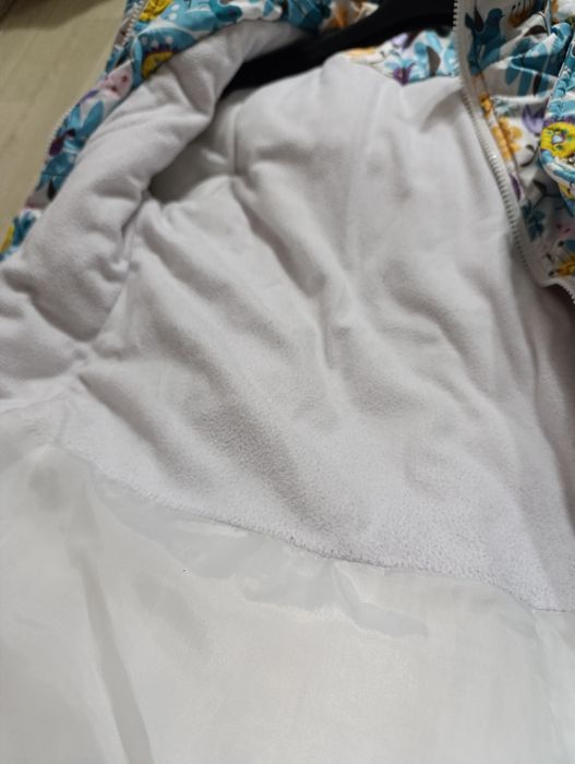 Продам пальто зимнее на девочку