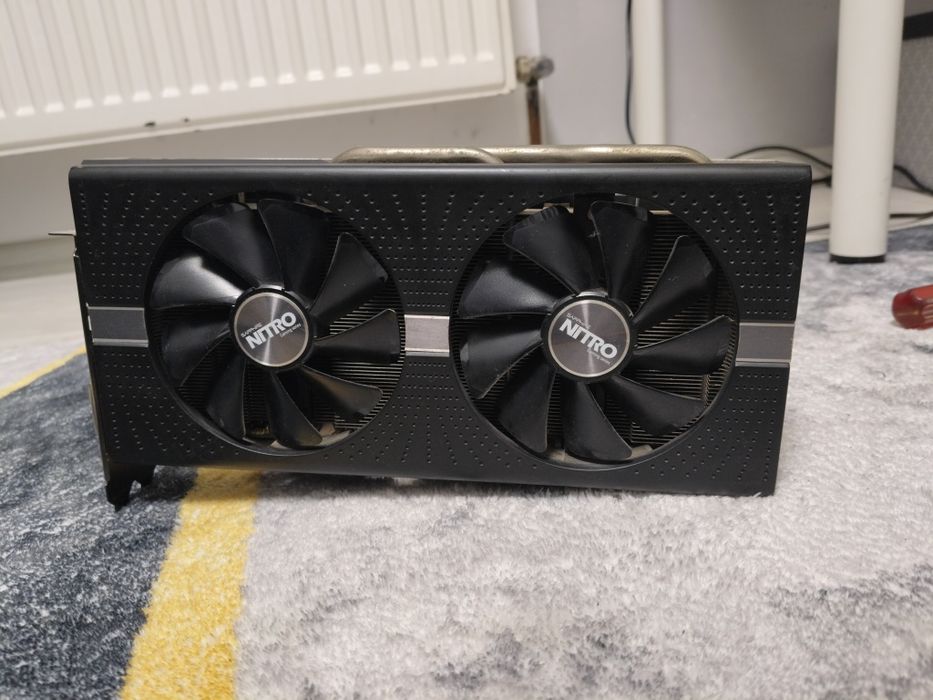 RX 570 sapphire nitro+ 4GB GDDR5 merge si la schimb