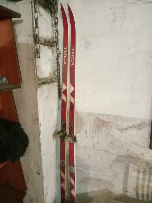 Продам лыжи беговые