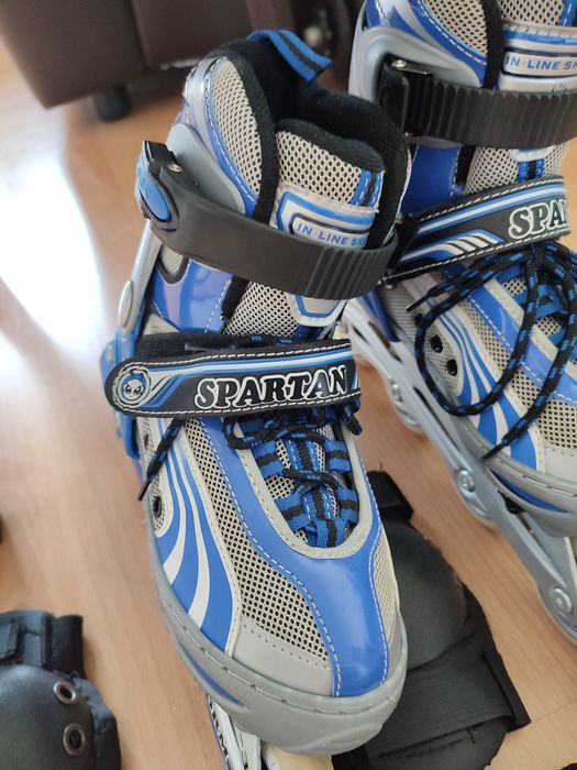 Продавам ролери SPARTAN с 2 чифта  наколенки и налакътници