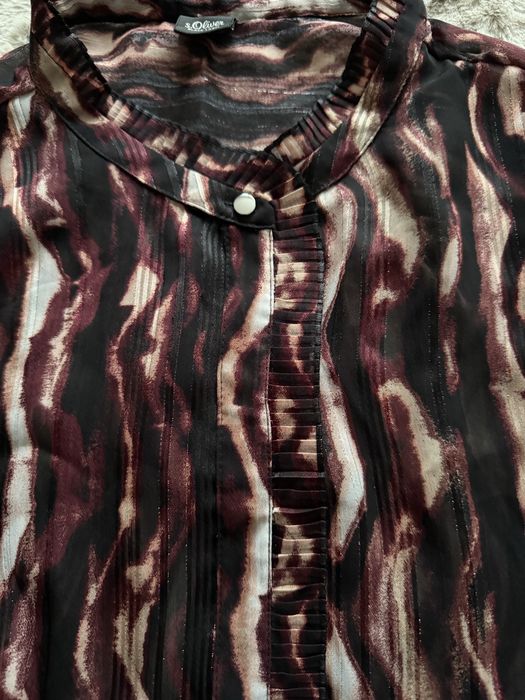 Дамска блуза,цена 6 евро.